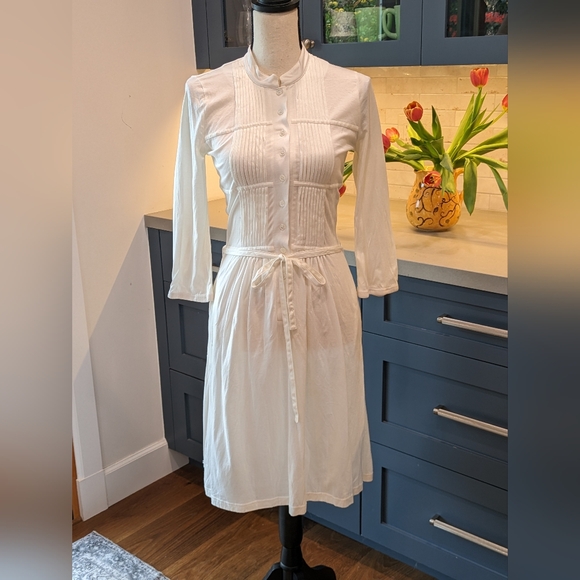 Burberry Mock Neck Jersey Mini Dress in White - Picture 1 of 10